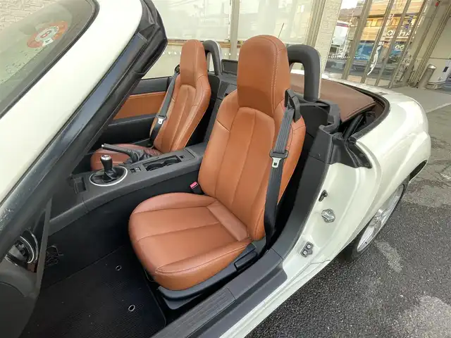 マツダ ロードスター VS 大阪府 2008(平20)年 7.6万km マーブルホワイト 革シート/シートヒーター/HIDヘッドライト/ETC/キーレスキー/スペアキー/CD/ステアリングリモコン/アルミホイール/保証書 取説/禁煙車