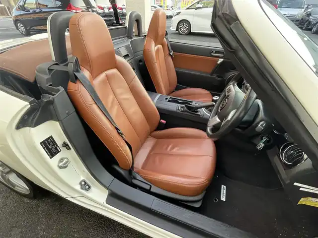 マツダ ロードスター VS 大阪府 2008(平20)年 7.6万km マーブルホワイト 革シート/シートヒーター/HIDヘッドライト/ETC/キーレスキー/スペアキー/CD/ステアリングリモコン/アルミホイール/保証書 取説/禁煙車