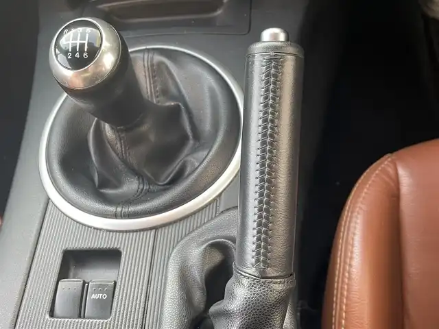 マツダ ロードスター VS 大阪府 2008(平20)年 7.6万km マーブルホワイト 革シート/シートヒーター/HIDヘッドライト/ETC/キーレスキー/スペアキー/CD/ステアリングリモコン/アルミホイール/保証書 取説/禁煙車