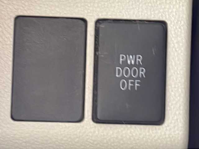 ダイハツ タント X SA 千葉県 2014(平26)年 9.7万km ファイアークォーツレッドM ワンオーナー/純正ナビ/TV/CD/USB/バックカメラ/横滑り防止装置/盗難防止装置/衝突軽減防止装置/オートライト/ステアリングスイッチ/スマートキー/スペアキー１本/リアサンシェード/純正ドアバイザー/プッシュスタート