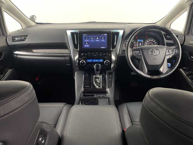 トヨタ アルファード S Cパッケージ 埼玉県 2022(令4)年 4.2万km スパークリングブラックパールクリスタルシャイン 純正１０インチディスプレイオーディオ　/バックカメラ　/両側パワースライドドア/パワーシート/電動リアゲート　/シートヒーター　/エアシート/ステアリングヒーター/アダプティブクルーズコントロール/レザーシート　/純正ビルトインＥＴＣ２．０　/レーンキープアシスト/横滑り防止装置/前後コーナーセンサー/純正フロアマット/ロールサンシェード/オットマン/プッシュスタート/純正１８インチアルミホイール/フロントフォグランプ/オートライト/オートハイビーム