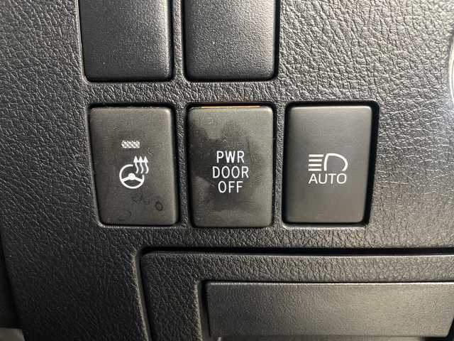 トヨタ アルファード S Cパッケージ 埼玉県 2022(令4)年 4.2万km スパークリングブラックパールクリスタルシャイン 純正１０インチディスプレイオーディオ　/バックカメラ　/両側パワースライドドア/パワーシート/電動リアゲート　/シートヒーター　/エアシート/ステアリングヒーター/アダプティブクルーズコントロール/レザーシート　/純正ビルトインＥＴＣ２．０　/レーンキープアシスト/横滑り防止装置/前後コーナーセンサー/純正フロアマット/ロールサンシェード/オットマン/プッシュスタート/純正１８インチアルミホイール/フロントフォグランプ/オートライト/オートハイビーム