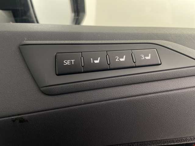 トヨタ アルファード S Cパッケージ 埼玉県 2022(令4)年 4.2万km スパークリングブラックパールクリスタルシャイン 純正１０インチディスプレイオーディオ　/バックカメラ　/両側パワースライドドア/パワーシート/電動リアゲート　/シートヒーター　/エアシート/ステアリングヒーター/アダプティブクルーズコントロール/レザーシート　/純正ビルトインＥＴＣ２．０　/レーンキープアシスト/横滑り防止装置/前後コーナーセンサー/純正フロアマット/ロールサンシェード/オットマン/プッシュスタート/純正１８インチアルミホイール/フロントフォグランプ/オートライト/オートハイビーム