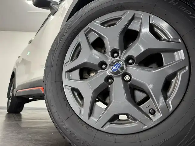 スバル フォレスター X－ブレイク 三重県 2018(平30)年 6.3万km クリスタルホワイトP ガソリン/4WD/MTモード付フロアCVT/純正 8インチ ダイヤトーンサウンドナビ/（FM/AM/CD/DVD/SD/MusicFolder/iPod/USB/TV/Bluetooth/AUX）/リヤビューモニター＆フロント・サイドビューモニター/ドライブレコーダー前方/ETC/EyeSight/・プリクラッシュブレーキ/・アクティブレーンキープ/・AT誤発進/誤後進抑制制御/・車線逸脱警報＆ふらつき警報/・全車速追従機能付クルコン/・先行車発進お知らせ機能/・後退時ブレーキサポート/［OP：アドバンスドセイフティパッケージ］/・アダプティブドライビングビーム/・スバルリヤビークルディテクション（SRVD：後側方警戒支援システム）/装備/・スマートリヤビューミラー（デジタルインナーミラー）*/・撥水ハーフレザーシート/・8wayパワーシート（Dメモリー付/N）/・シートヒーター（D/N/2nd左右）/・ステアリングヒーター/・オートライト＆ワイパー/・ステアリング連動LEDヘッドランプ（SRH）/・ルーフレール/・左右独立オートエアコン/・電子パーキングブレーキ/・パドルシフト/・ステアリングスイッチ/・17inAW/・スマートキーx1/など