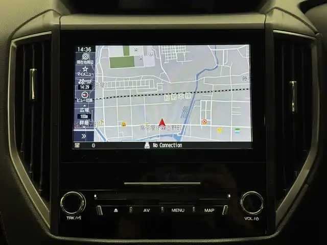 スバル フォレスター X－ブレイク 三重県 2018(平30)年 6.3万km クリスタルホワイトP ガソリン/4WD/MTモード付フロアCVT/純正 8インチ ダイヤトーンサウンドナビ/（FM/AM/CD/DVD/SD/MusicFolder/iPod/USB/TV/Bluetooth/AUX）/リヤビューモニター＆フロント・サイドビューモニター/ドライブレコーダー前方/ETC/EyeSight/・プリクラッシュブレーキ/・アクティブレーンキープ/・AT誤発進/誤後進抑制制御/・車線逸脱警報＆ふらつき警報/・全車速追従機能付クルコン/・先行車発進お知らせ機能/・後退時ブレーキサポート/［OP：アドバンスドセイフティパッケージ］/・アダプティブドライビングビーム/・スバルリヤビークルディテクション（SRVD：後側方警戒支援システム）/装備/・スマートリヤビューミラー（デジタルインナーミラー）*/・撥水ハーフレザーシート/・8wayパワーシート（Dメモリー付/N）/・シートヒーター（D/N/2nd左右）/・ステアリングヒーター/・オートライト＆ワイパー/・ステアリング連動LEDヘッドランプ（SRH）/・ルーフレール/・左右独立オートエアコン/・電子パーキングブレーキ/・パドルシフト/・ステアリングスイッチ/・17inAW/・スマートキーx1/など