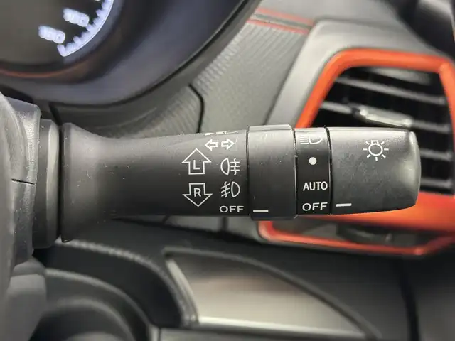 スバル フォレスター X－ブレイク 三重県 2018(平30)年 6.3万km クリスタルホワイトP ガソリン/4WD/MTモード付フロアCVT/純正 8インチ ダイヤトーンサウンドナビ/（FM/AM/CD/DVD/SD/MusicFolder/iPod/USB/TV/Bluetooth/AUX）/リヤビューモニター＆フロント・サイドビューモニター/ドライブレコーダー前方/ETC/EyeSight/・プリクラッシュブレーキ/・アクティブレーンキープ/・AT誤発進/誤後進抑制制御/・車線逸脱警報＆ふらつき警報/・全車速追従機能付クルコン/・先行車発進お知らせ機能/・後退時ブレーキサポート/［OP：アドバンスドセイフティパッケージ］/・アダプティブドライビングビーム/・スバルリヤビークルディテクション（SRVD：後側方警戒支援システム）/装備/・スマートリヤビューミラー（デジタルインナーミラー）*/・撥水ハーフレザーシート/・8wayパワーシート（Dメモリー付/N）/・シートヒーター（D/N/2nd左右）/・ステアリングヒーター/・オートライト＆ワイパー/・ステアリング連動LEDヘッドランプ（SRH）/・ルーフレール/・左右独立オートエアコン/・電子パーキングブレーキ/・パドルシフト/・ステアリングスイッチ/・17inAW/・スマートキーx1/など