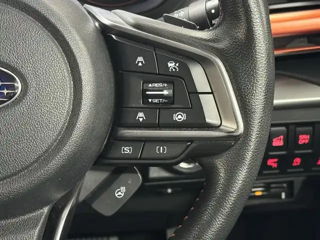 スバル フォレスター X－ブレイク 三重県 2018(平30)年 6.3万km クリスタルホワイトP ガソリン/4WD/MTモード付フロアCVT/純正 8インチ ダイヤトーンサウンドナビ/（FM/AM/CD/DVD/SD/MusicFolder/iPod/USB/TV/Bluetooth/AUX）/リヤビューモニター＆フロント・サイドビューモニター/ドライブレコーダー前方/ETC/EyeSight/・プリクラッシュブレーキ/・アクティブレーンキープ/・AT誤発進/誤後進抑制制御/・車線逸脱警報＆ふらつき警報/・全車速追従機能付クルコン/・先行車発進お知らせ機能/・後退時ブレーキサポート/［OP：アドバンスドセイフティパッケージ］/・アダプティブドライビングビーム/・スバルリヤビークルディテクション（SRVD：後側方警戒支援システム）/装備/・スマートリヤビューミラー（デジタルインナーミラー）*/・撥水ハーフレザーシート/・8wayパワーシート（Dメモリー付/N）/・シートヒーター（D/N/2nd左右）/・ステアリングヒーター/・オートライト＆ワイパー/・ステアリング連動LEDヘッドランプ（SRH）/・ルーフレール/・左右独立オートエアコン/・電子パーキングブレーキ/・パドルシフト/・ステアリングスイッチ/・17inAW/・スマートキーx1/など