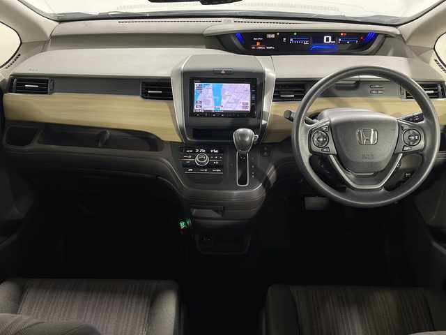 ホンダ フリード G ホンダセンシング 広島県 2016(平28)年 2.4万km ブルーホライゾンM 純正ナビ　/両側パワースライドドア　/フルセグＴＶ　/バックカメラ　/レーダークルーズコントロール　/レーンキープアシスト　/衝突軽減　/オートライト　/ドライブレコーダー　/ＥＴＣ　/Ｂｌｕｅｔｏｏｔｈ　/スマートキー/純正１５インチホイールキャップ(185/65/R15)/エアバック（運転席/助手席）