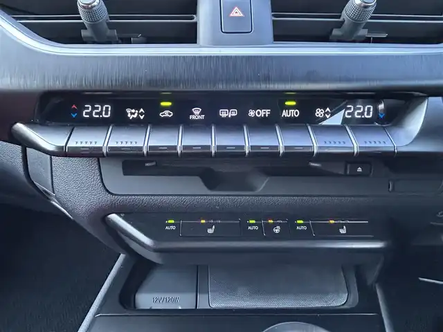 レクサス ＵＸ 250h Fスポーツ 島根県 2019(平31)年 3.2万km ホワイトノーヴァガラスフレーク 登録時走行距離　31114km/ワンオーナー/取扱説明書/純正ナビ/AM/FM/Bluetooth/CD/DVD/フルセグテレビ/バックカメラ/パドルシフト/レーダークルーズコントロール/レーンキープアシスト/ブラインドスポットモニター/パワーバックドア/電動格納ミラー/電動パーキング/ブレーキホールド/パワーシート（DN席）/メモリシート/シートヒーター（DN席）/ステアリングヒーター/純正フロアマット/プリクラッシュセーフティシステム/パーキングサポートアラート/パーキングサポートブレーキ/ETC2.0/純正アルミ１８インチ