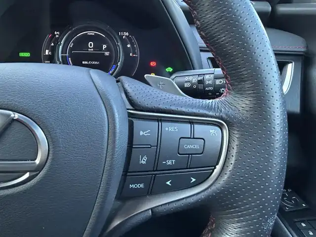 レクサス ＵＸ 250h Fスポーツ 島根県 2019(平31)年 3.2万km ホワイトノーヴァガラスフレーク 登録時走行距離　31114km/ワンオーナー/取扱説明書/純正ナビ/AM/FM/Bluetooth/CD/DVD/フルセグテレビ/バックカメラ/パドルシフト/レーダークルーズコントロール/レーンキープアシスト/ブラインドスポットモニター/パワーバックドア/電動格納ミラー/電動パーキング/ブレーキホールド/パワーシート（DN席）/メモリシート/シートヒーター（DN席）/ステアリングヒーター/純正フロアマット/プリクラッシュセーフティシステム/パーキングサポートアラート/パーキングサポートブレーキ/ETC2.0/純正アルミ１８インチ