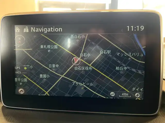 マツダ アクセラ ハイブリッド S 道央・札幌 2013(平25)年 5.1万km スノーフレイクホワイトパールマイカ ヘッドアップディスプレイ/クルーズコントロール/バックカメラ/純正メモリナビ/　 AM/FM/CD/DVD/AUX/USB/TV/オートライト/ドアバイザー/純正フロアマット/電格ミラー/社外ドラレコ/保証書、取扱説明書有/スペアキー×１/夏タイヤ・社外AWセット積込(215/45/R18)/点検記録簿有(H26/27/28/29/R4/6)