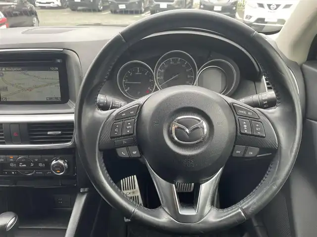 マツダ ＣＸ－５ XD プロアクティブ 熊本県 2015(平27)年 5.1万km ジェットブラックマイカ 純正メーカーナビ/【フルセグTV/Bluetooth/CD/DVD/USB】/バックカメラ/衝突軽減装置/クルーズコントロール/レーンアシスト/社外デジタルインナーミラー/コーナーセンサー（後ろ）/純正19インチアルミホイール/オートライトLED/本革巻きステアリング/純正フロアマット/プッシュスタート/スマートキー/スペアキー/保証書/取扱説明書