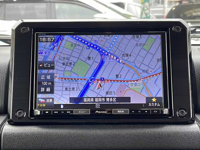 スズキ ジムニー XC 福岡県 2019(令1)年 7.1万km ミディアムグレー 前席シートヒーター　/クルーズコントロール　/ｔｙｐｅ－Ｃポート　/ＵＳＢポート　/純正ナビ（Ｂｌｕｅｔｏｏｔｈ・ラジオ・ＴＶ・ｉｐｏｄ）　/ＥＴＣ　/前方ドライブレコーダー　/背面タイヤ　/ＬＥＤライト/４WD/衝突軽減ブレーキ/フォグランプ/電動格納ミラー/ステアリングスイッチ/レーンキープアシスト/オートライト/純正ホイール/衝撃被害軽減システム/ダウンヒルアシストコントロール/レーンキープアシスト/取扱説明書