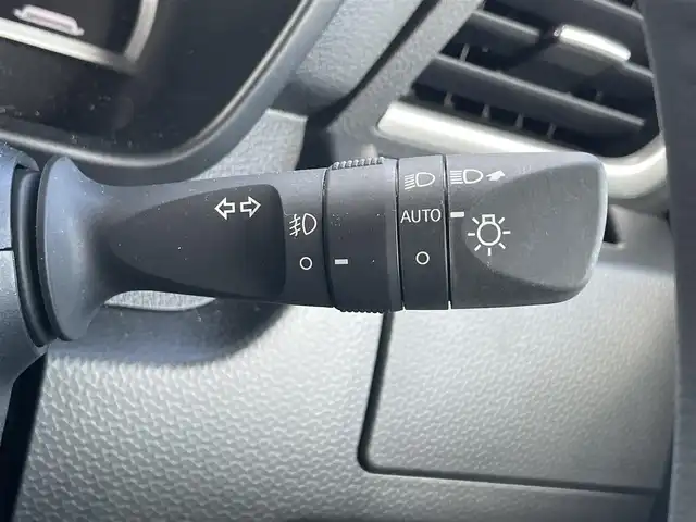 トヨタ ルーミー カスタムG 福島県 2025(令7)年 0.5万km パールホワイトⅢ スマートアシスト/レーダークルーズコントロール/純正ディスプレイオーディオ/（Carplay/AM/FM/BT/フルセグTV）/バックカメラ/両側パワースライドドア/前席シートヒーター/前後コーナーセンサー/純正14インチAW/ドアバイザー/LEDオートヘッドライト/プッシュスタート/スマートキー/アイドリングストップ