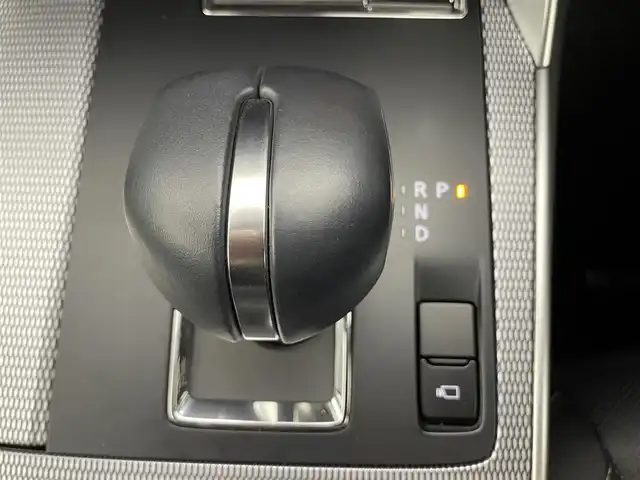 マツダ ＣＸ－６０ XD Lパッケージ 熊本県 2023(令5)年 4万km ジェットブラックマイカ ワンオーナー　/禁煙車　/純正１２．３インチＤＡ（ＡｐｐｌＣａｒＰｌａｙ・ＡｎｄｒｏｉｄＡｕｔｏ・ＢＴ・フルセグ・HDMI）/アラウンドビューモニター/アダブティブクルーズコントロール/前後ドライブレコーダー　/ビルトインＥＴＣ　/前後クリアランスソナー/衝突軽減ブレーキ/ブラインドスポットモニター/レーンキープアシスト/アイドリングストップ/横滑り防止/全席シートヒーター/ステアリングヒーター/前席パワーシート/置くだけ充電/100V充電/ヘッドアップディスプレイ/パワーバックドア/純正フロアマット/純正２０インチAW/オートライト/オートマチックハイビーム/LEDヘッドライト/スマートキー/プッシュスタート