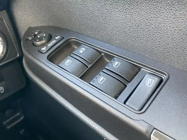 ダイハツ タント カスタム X 鳥取県 2023(令5)年 2.8万km クールバイオレットクリスタルシャイン ４WD/社外ナビ/ワンセグ/DVD/CD/BT/バックカメラ/ETC/スマートアシスト/前後コーナーセンサー/ハーフレザーシート/前席シートヒーター/両側パワースライドドア/LEDヘットライト/フォグライト/オートマチックハイビーム/純正14インチアルミホイール/プッシュエンジンスタート/スマートキー×2/アイドリングストップ/純正フロアマット/ドアバイザー/スタットレスセット積み込み（タイヤ溝5部山）