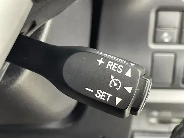 トヨタ ノア Si ダブルバイビーⅢ 群馬県 2020(令2)年 7万km ホワイトパールクリスタルシャイン 純正１０インチナビ　バックカメラ　両側パワースライドドア　クルーズコントロール　ＬＥＤ　ハーフレザーシート　純正１６インチＡＷ　ステアリングリモコン　ドライブレコーダー　ＥＴＣ２．０　禁煙車