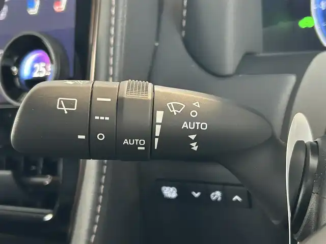 トヨタ ヴェルファイア ハイブリット Z プレミア 群馬県 2025(令7)年 0.8万km プラチナホワイトパールマイカ ワンオーナー/ガラスルーフ/純正メモリナビ/(BT/フルセグTV)/全周囲カメラ/後席フリップダウンモニター/追従機能付きクルーズコントロール/両側パワースライドドア/電動リアゲート/ETC2.0/盗難防止装置/オットマン/シートヒーター(D/Nセカンドシート)/ステアリングヒーター/プッシュスタート/スマートキー×２/保証書