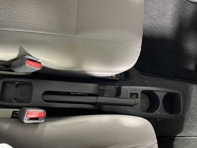 ダイハツ ミラ イース L 沖縄県 2017(平29)年 6.1万km ホワイト 禁煙車　/スマートアシスト　/社外ナビ　Ｂｌｕｅｔｏｏｔｈ　ＤＶＤ　ＣＤ　ラジオ　/ＥＴＣ