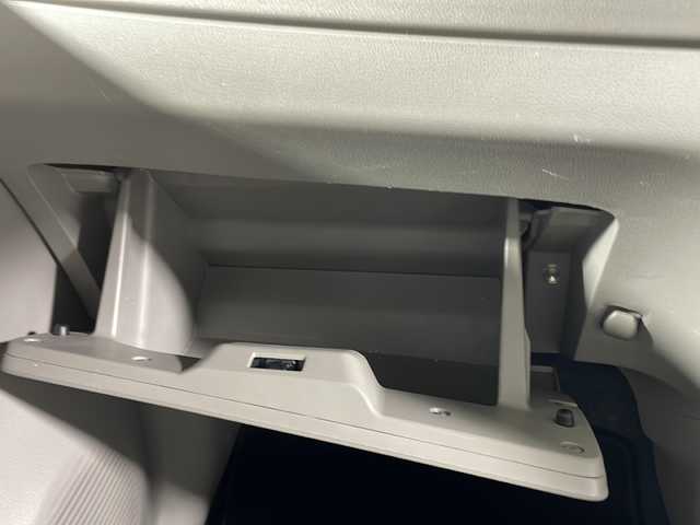 ダイハツ ミラ イース L 沖縄県 2017(平29)年 6.1万km ホワイト 禁煙車　/スマートアシスト　/社外ナビ　Ｂｌｕｅｔｏｏｔｈ　ＤＶＤ　ＣＤ　ラジオ　/ＥＴＣ