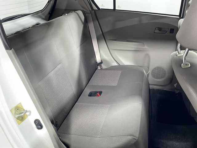 ダイハツ ミラ イース L 沖縄県 2017(平29)年 6.1万km ホワイト 禁煙車　/スマートアシスト　/社外ナビ　Ｂｌｕｅｔｏｏｔｈ　ＤＶＤ　ＣＤ　ラジオ　/ＥＴＣ