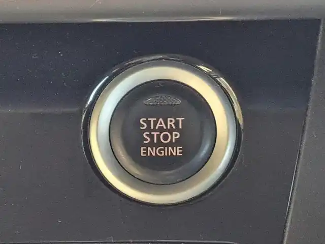 日産 デイズ ルークス ハイウェイスター Gターボ 大阪府 2018(平30)年 4.7万km ホワイトパール /ワンオーナー//禁煙車//ディーラーOPメモリーナビ【MM318D-W】//CD・DVD・Bluetooth・フルセグTV・FM・AM・SD//TVキット//ナビ連動純正前ドラレコ//全方位カメラ//両側パワースライドドア//LEDヘッドライト//オートマチックハイビーム//スマートキー//ステアリングスイッチ//衝突軽減ブレーキ//クルーズコントロール//LDW(車線逸脱警報)//アイドリングストップ//リアサーキュレーター//純正１５インチAW//保証書//取扱説明書//スペアキー