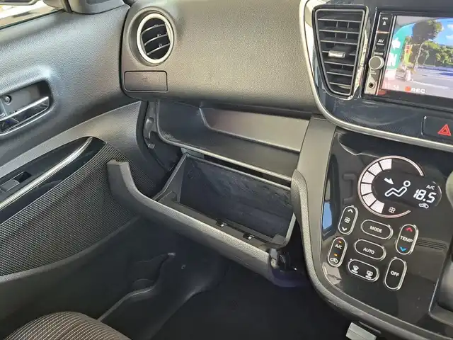 日産 デイズ ルークス ハイウェイスター Gターボ 大阪府 2018(平30)年 4.7万km ホワイトパール /ワンオーナー//禁煙車//ディーラーOPメモリーナビ【MM318D-W】//CD・DVD・Bluetooth・フルセグTV・FM・AM・SD//TVキット//ナビ連動純正前ドラレコ//全方位カメラ//両側パワースライドドア//LEDヘッドライト//オートマチックハイビーム//スマートキー//ステアリングスイッチ//衝突軽減ブレーキ//クルーズコントロール//LDW(車線逸脱警報)//アイドリングストップ//リアサーキュレーター//純正１５インチAW//保証書//取扱説明書//スペアキー