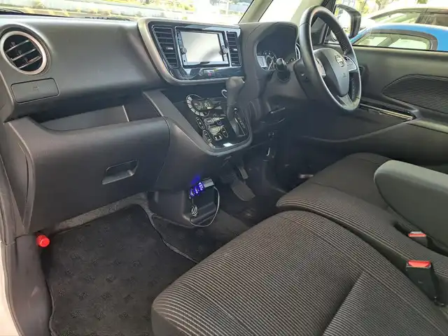 日産 デイズ ルークス ハイウェイスター Gターボ 大阪府 2018(平30)年 4.7万km ホワイトパール /ワンオーナー//禁煙車//ディーラーOPメモリーナビ【MM318D-W】//CD・DVD・Bluetooth・フルセグTV・FM・AM・SD//TVキット//ナビ連動純正前ドラレコ//全方位カメラ//両側パワースライドドア//LEDヘッドライト//オートマチックハイビーム//スマートキー//ステアリングスイッチ//衝突軽減ブレーキ//クルーズコントロール//LDW(車線逸脱警報)//アイドリングストップ//リアサーキュレーター//純正１５インチAW//保証書//取扱説明書//スペアキー