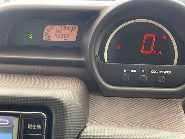 トヨタ スペイド F 沖縄県 2017(平29)年 4.1万km ブラックマイカ 純正ナビ　（NSCD-W66）/（ＴＶ　ＣＤ　Ｂｌｕｅｔｏｏｔｈ　SD）/バックカメラ　/前後ドライブレコーダー　/ＥＴＣ　/片側パワースライドドア/プッシュスタート　/スマートキー　/衝突軽減　/レーンキープアシスト　/純正フロアマット/社外AW/アイドリングストップ/ミュージックプレイヤー[AUX]