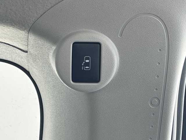 トヨタ スペイド F 沖縄県 2017(平29)年 4.1万km ブラックマイカ 純正ナビ　（NSCD-W66）/（ＴＶ　ＣＤ　Ｂｌｕｅｔｏｏｔｈ　SD）/バックカメラ　/前後ドライブレコーダー　/ＥＴＣ　/片側パワースライドドア/プッシュスタート　/スマートキー　/衝突軽減　/レーンキープアシスト　/純正フロアマット/社外AW/アイドリングストップ/ミュージックプレイヤー[AUX]