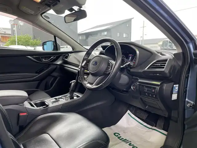 スバル インプレッサ スポーツ 2．0i－L アイサイト 和歌山県 2017(平29)年 7.6万km クォーツブルーP メモリナビ/バックカメラ/アイドリングストップ/レーダークルーズコントロール/プッシュスタート/ETC2.0/社外ナビ（インプレッサ専用・FM・AM・SD・ワンセグ・フルセグTV・USB・BLUETOOTH・MEMORYMUSIC）/電子パーキング/社外ドアバイザー/ホグランプ/STIタワーバー/D席BRIDE革シート/nanoe/衝突軽減ブレーキ/オートライト/衝突軽減ブレーキ/革巻きステアリング