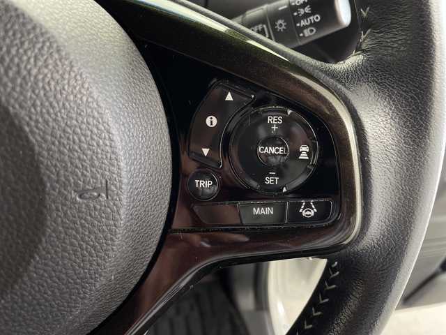 ホンダ Ｎ ＢＯＸ カスタム G EX ターボ ホンダセンシング 鹿児島県 2018(平30)年 6.4万km プラチナホワイトパール 純正ナビ/（CD/DVD/BT/フルセグTV）/両側パワースライドドア/アダプティブクルーズコントロール/衝突被害軽減ブレーキ/レーンキープアシスト/両側パワースライドドア/オートライト/オートマチックハイビーム/ハーフレザーシート/バックカメラ/スマートキー/プッシュスタート/リアサンシェード/パドルシフト/取説、保証書