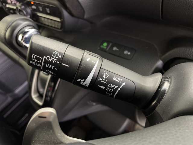 ホンダ Ｎ ＢＯＸ カスタム G EX ターボ ホンダセンシング 鹿児島県 2018(平30)年 6.4万km プラチナホワイトパール 純正ナビ/（CD/DVD/BT/フルセグTV）/両側パワースライドドア/アダプティブクルーズコントロール/衝突被害軽減ブレーキ/レーンキープアシスト/両側パワースライドドア/オートライト/オートマチックハイビーム/ハーフレザーシート/バックカメラ/スマートキー/プッシュスタート/リアサンシェード/パドルシフト/取説、保証書