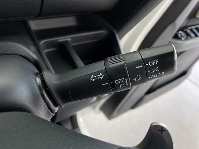 ホンダ Ｎ ＢＯＸ カスタム G EX ターボ ホンダセンシング 鹿児島県 2018(平30)年 6.4万km プラチナホワイトパール 純正ナビ/（CD/DVD/BT/フルセグTV）/両側パワースライドドア/アダプティブクルーズコントロール/衝突被害軽減ブレーキ/レーンキープアシスト/両側パワースライドドア/オートライト/オートマチックハイビーム/ハーフレザーシート/バックカメラ/スマートキー/プッシュスタート/リアサンシェード/パドルシフト/取説、保証書