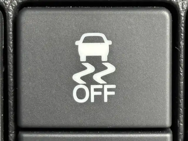 ホンダ シャトル ハイブリッド Z 福岡県 2015(平27)年 10.6万km ホワイトオーキッドパール 純正ナビ／フルセグＴＶ　/バックカメラ　/ビルトインＥＴＣ　/前後ドラレコ　/クルーズコントロール　/シティブレーキアクティブシステム　/パドルシフト　/フロントガラス熱線スイッチ　/ECON　/ハーフレザー　/シートヒーター　/ステアリングスイッチ　/純正１６インチアルミホイール　/LEDヘッドライト