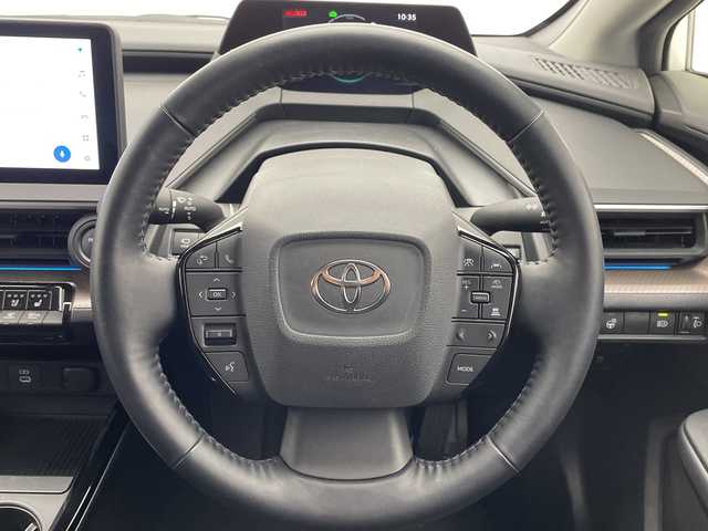 トヨタ プリウス Z 愛知県 2023(令5)年 2.3万km プラチナホワイトパールマイカ トヨタセーフティセンス/アドバンストパーク/純正12.3型ディスプレイオーディオ　ナビ機能なし/全方位カメラ/レーダークルーズコントロール/シートヒーター/エアシート/バックカメラ/電動リアゲート/パワーシート/コーナーセンサー/純正アルミホイール/ETC2.0/ブラインドスポットモニター/LEDヘッドライト/ステアリングヒーター/オートマチックハイビーム/衝突軽減システム/フルセグ/Bluetooth/ステアリングスイッチ/スマートキー/プッシュスタート