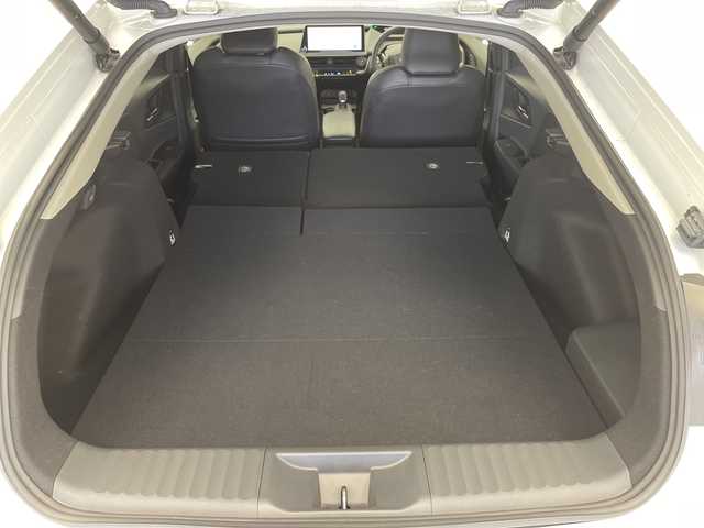 トヨタ プリウス Z 愛知県 2023(令5)年 2.3万km プラチナホワイトパールマイカ トヨタセーフティセンス/アドバンストパーク/純正12.3型ディスプレイオーディオ　ナビ機能なし/全方位カメラ/レーダークルーズコントロール/シートヒーター/エアシート/バックカメラ/電動リアゲート/パワーシート/コーナーセンサー/純正アルミホイール/ETC2.0/ブラインドスポットモニター/LEDヘッドライト/ステアリングヒーター/オートマチックハイビーム/衝突軽減システム/フルセグ/Bluetooth/ステアリングスイッチ/スマートキー/プッシュスタート