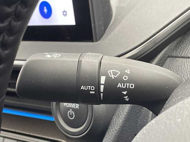 トヨタ プリウス Z 愛知県 2023(令5)年 2.3万km プラチナホワイトパールマイカ トヨタセーフティセンス/アドバンストパーク/純正12.3型ディスプレイオーディオ　ナビ機能なし/全方位カメラ/レーダークルーズコントロール/シートヒーター/エアシート/バックカメラ/電動リアゲート/パワーシート/コーナーセンサー/純正アルミホイール/ETC2.0/ブラインドスポットモニター/LEDヘッドライト/ステアリングヒーター/オートマチックハイビーム/衝突軽減システム/フルセグ/Bluetooth/ステアリングスイッチ/スマートキー/プッシュスタート