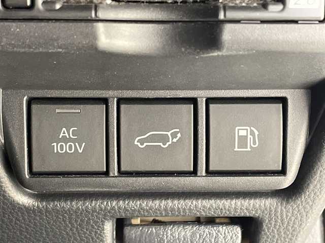 トヨタ プリウス Z 愛知県 2023(令5)年 2.3万km プラチナホワイトパールマイカ トヨタセーフティセンス/アドバンストパーク/純正12.3型ディスプレイオーディオ　ナビ機能なし/全方位カメラ/レーダークルーズコントロール/シートヒーター/エアシート/バックカメラ/電動リアゲート/パワーシート/コーナーセンサー/純正アルミホイール/ETC2.0/ブラインドスポットモニター/LEDヘッドライト/ステアリングヒーター/オートマチックハイビーム/衝突軽減システム/フルセグ/Bluetooth/ステアリングスイッチ/スマートキー/プッシュスタート