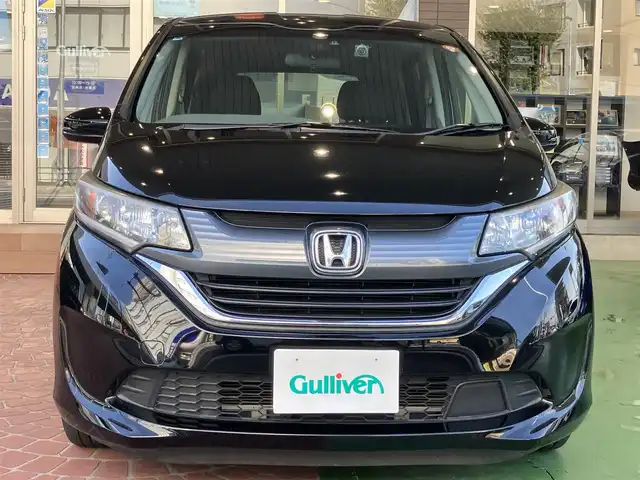 ホンダ フリード G ホンダセンシング 神奈川県 2018(平30)年 3.8万km プレミアムスパークルブラックパール ワンオーナー/新車保証書/取扱説明書/社外ナビ・フルセグTV/CD・DVDビデオ/Bluetooth/ETC/社外ドライブレコーダー/両側パワースライドドア/ホンダセンシング/・衝突軽減グレーキ/・歩行者事故低減ステアリング/・アダプティブクルーズコントロール/・車線維持支援システム/・路外逸脱制御装置/・誤発進抑制機能/・先行車発進お知らせ機能/・標識認識機能/・マルチインフォメーションディスプレイ/ステアリングスイッチ