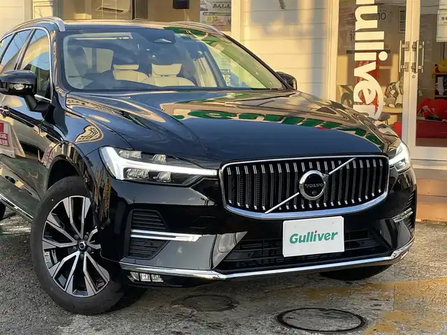 ボルボ ボルボ ＸＣ６０ アルティメット B5 AWD 神奈川県 2022(令4)年 1万km オニキスブラックP ワンオーナー/Google Apps and Services/ 　・Google マップ/　 ・Apple Car Play/　 ・Android Auto/　 ・Bluetooth/ナッパーレザーシート/シートヒーター/エアシート/前席パワーシート/電動パノラマサンルーフ/ハーマンカードンオーディオ/衝突回避・被害軽減ブレーキ/パイロットアシスト/アダプティブクルーズコントロール/ブラインドスポットモニター/360°ビューカメラ/置くだけ充電/ETC車載器/スマートキー×2/保証書/取扱説明書