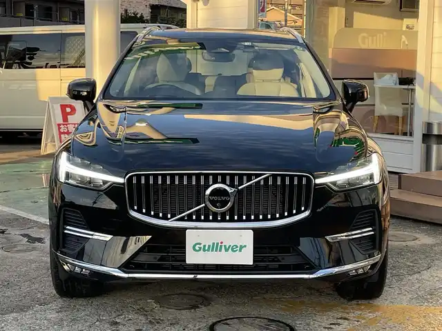 ボルボ ボルボ ＸＣ６０ アルティメット B5 AWD 神奈川県 2022(令4)年 1万km オニキスブラックP ワンオーナー/Google Apps and Services/ 　・Google マップ/　 ・Apple Car Play/　 ・Android Auto/　 ・Bluetooth/ナッパーレザーシート/シートヒーター/エアシート/前席パワーシート/電動パノラマサンルーフ/ハーマンカードンオーディオ/衝突回避・被害軽減ブレーキ/パイロットアシスト/アダプティブクルーズコントロール/ブラインドスポットモニター/360°ビューカメラ/置くだけ充電/ETC車載器/スマートキー×2/保証書/取扱説明書