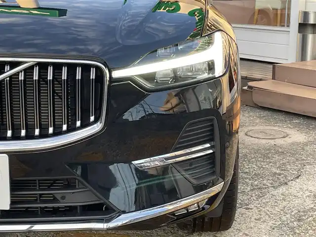 ボルボ ボルボ ＸＣ６０ アルティメット B5 AWD 神奈川県 2022(令4)年 1万km オニキスブラックP ワンオーナー/Google Apps and Services/ 　・Google マップ/　 ・Apple Car Play/　 ・Android Auto/　 ・Bluetooth/ナッパーレザーシート/シートヒーター/エアシート/前席パワーシート/電動パノラマサンルーフ/ハーマンカードンオーディオ/衝突回避・被害軽減ブレーキ/パイロットアシスト/アダプティブクルーズコントロール/ブラインドスポットモニター/360°ビューカメラ/置くだけ充電/ETC車載器/スマートキー×2/保証書/取扱説明書