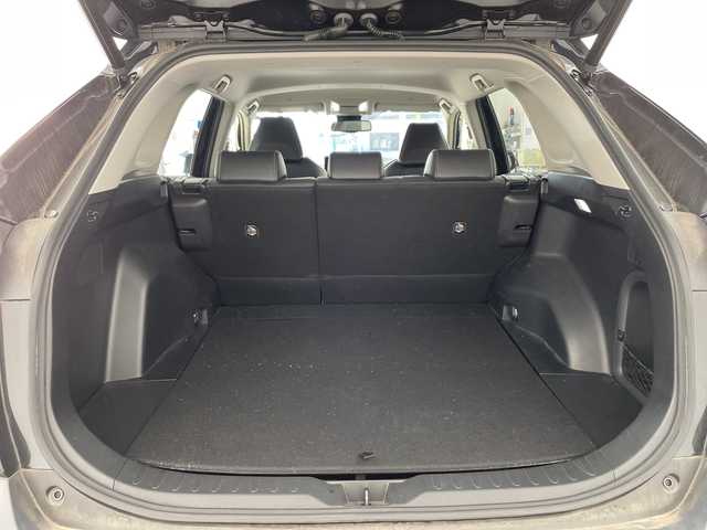 トヨタ ＲＡＶ４ ハイブリットG 兵庫県 2022(令4)年 5.7万km アティチュードブラックマイカ ・純正10.5インチディスプレイオーディオ/・Bluetooth接続/・フルセグTV/・AppleCarPlay/AndroidAuto/・パノラミックビューモニター/・運転席メモリー付きパワーシート/・前席シートヒーター/・前席ベンチレーション/・ステアリングヒーター/・パワーバックドア/・ビルトインETC2.0/・スマートキー/・LEDフォグランプ/・LEDヘッドランプ/・レザーシート/・ルーフレール/・トヨタセーフティセンス/・プリクラッシュセーフティ/・レーントレーシングアシスト/・レーダークルーズコントロール/・オートマチックハイビーム/・ロードサインアシスト/・パーキングサポートブレーキ/・ブラインドスポットモニター/・先行車発進告知/・ドライブスタートコントロール/・nanoeX/・クリアランスソナー/・自動防眩ミラー/・純正フロアマット/・18インチ純正アルミホイール/・保証書