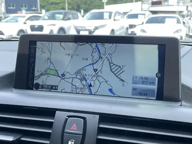 ＢＭＷ Ｍ１３５ｉ 愛媛県 2015(平27)年 5.1万km アルピンホワイトⅢ ビルシュタイン車高調/カーボンリップスポイラー/カーボンリアディフューザー/アドバンレーシング18インチアルミ/GruppeM ラムエアシステム/arc タワーバー/arc スタビライザー/純正HDDナビ/Bluetooth/DVD/USB/MSV/前席パワーシート（メモリ付）/バックカメラ /リアクリアランスソナー /ビルトインETC