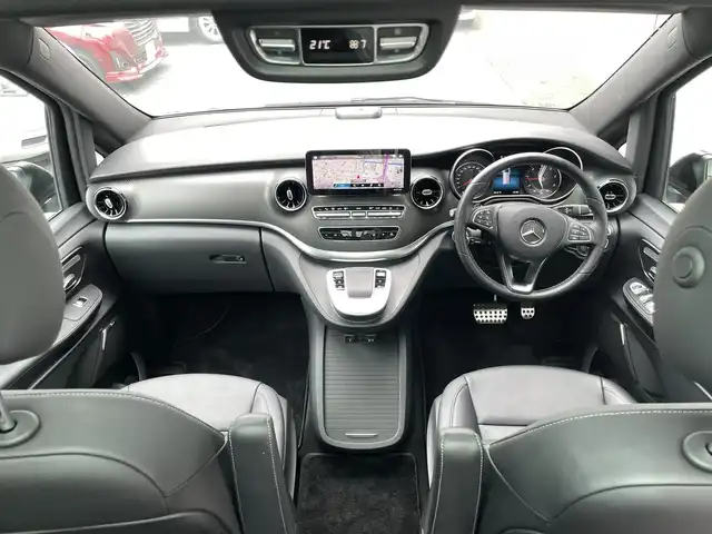 メルセデス・ベンツ Ｍ・ベンツ Ｖ２２０ d AVG ロング AMGライン 千葉県 2021(令3)年 0.6万km オブシディアンブラックM ワンオーナー/ACC/BSM/LKA/全席シートヒーター/　・2列目のみエアシート/オットマン/純正ナビ/　・フルセグTV/Blue Tooth/USBタイプC/パドルシフト/リアフォグライト/アンビエントライト/ETC2.0/前後コーナーセンサー/全方位カメラ/前後ドラレコ/取説/保証書/スペアキー