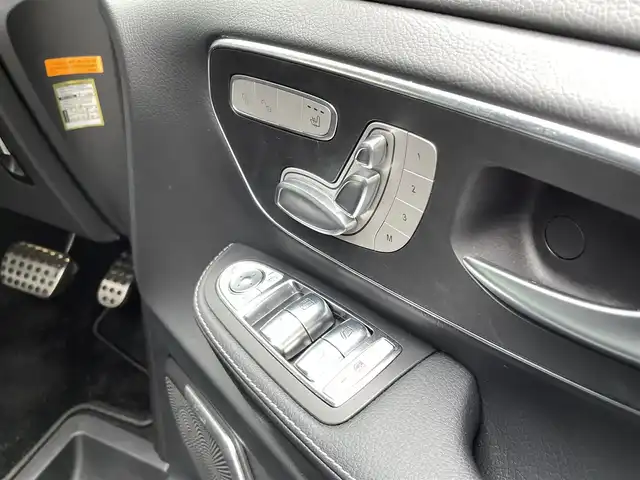 メルセデス・ベンツ Ｍ・ベンツ Ｖ２２０ d AVG ロング AMGライン 千葉県 2021(令3)年 0.6万km オブシディアンブラックM ワンオーナー/ACC/BSM/LKA/全席シートヒーター/　・2列目のみエアシート/オットマン/純正ナビ/　・フルセグTV/Blue Tooth/USBタイプC/パドルシフト/リアフォグライト/アンビエントライト/ETC2.0/前後コーナーセンサー/全方位カメラ/前後ドラレコ/取説/保証書/スペアキー