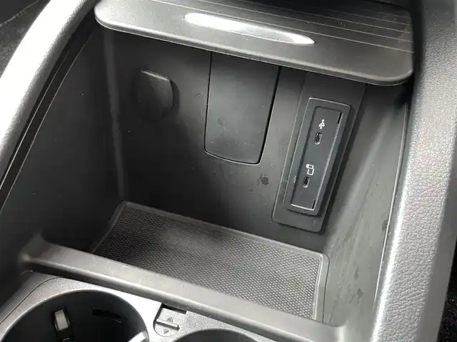 メルセデス・ベンツ Ｍ・ベンツ Ｖ２２０ d AVG ロング AMGライン 千葉県 2021(令3)年 0.6万km オブシディアンブラックM ワンオーナー/ACC/BSM/LKA/全席シートヒーター/　・2列目のみエアシート/オットマン/純正ナビ/　・フルセグTV/Blue Tooth/USBタイプC/パドルシフト/リアフォグライト/アンビエントライト/ETC2.0/前後コーナーセンサー/全方位カメラ/前後ドラレコ/取説/保証書/スペアキー