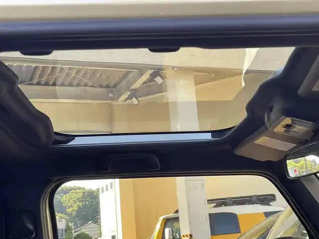 ダイハツ タフト X 静岡県 2024(令6)年 1.3万km サンドベージュメタリック ガラスルーフ/ディスプレイオーディオ/BT/USB/バックカメラ/前方ドライブレコーダー/ETC/衝突軽減ブレーキ/レーンキープアシスト/前後コーナーセンサー/LEDヘッドライト/純正フロアマット/スマートキー×2/保証書/取扱説明書