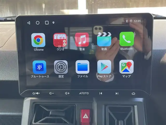 ダイハツ タフト X 静岡県 2024(令6)年 1.3万km サンドベージュメタリック ガラスルーフ/ディスプレイオーディオ/BT/USB/バックカメラ/前方ドライブレコーダー/ETC/衝突軽減ブレーキ/レーンキープアシスト/前後コーナーセンサー/LEDヘッドライト/純正フロアマット/スマートキー×2/保証書/取扱説明書